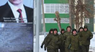 Duma, Askerlik Kaydı Yaptırmayanları Vatandaşlıktan Çıkarma Düzenlemesini Geri Çekti