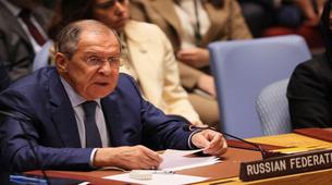 Lavrov: Paris, Ukrayna’yı Dışlayarak Diyalog Teklif Etti