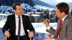 Medvedev: 2018’de Putin’e rakip olmam