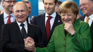 Merkel: 2005'te Putin'in Kırım'ı ilhak edeceğini hayal bile edemezdim