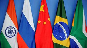 Putin: BRICS, Ulusal Parayla Ödeme Sistemi Oluşturuyor
