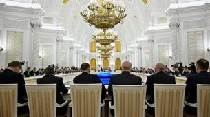 Putin, İş Dünyasıyla Barış ve Toprak Mübadelelerini Görüştü