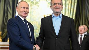 Putin, İran Cumhurbaşkanı İle Telefonda Görüştü