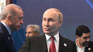Putin: İstanbul anlaşmaları müzakerelerin temeli olabilir