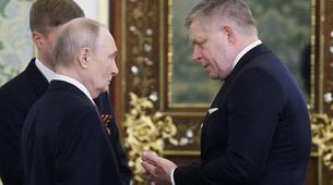 Putin, Kremlin'de Slovakya Başbakanı Fico ile Görüştü