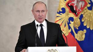 Putin, St.Petersburg'daki patlamanın terör saldırısı olduğunu söyledi