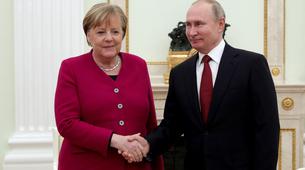 Putin ve Merkel Ortadoğu ve Libya’yı görüştü