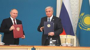 Putin ve Tokayev, 2 yıllık işbirliği planını imzaladı