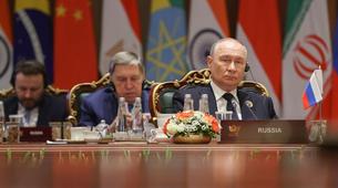 Putin’den Yeni Delhi’de Çok Kutupluluk Mesajı: “Tek Kutuplu Dünya Geçmişte Kalıyor”