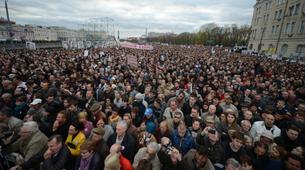 Putin’in Kremlin’deki ilk yılında muhalefet sokaklara döküldü