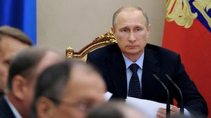 Putin: İnternete herhangi bir sınırlama gündemimizde yok