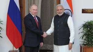 Putin, Hindistan’ı nükleer santrallerle donatacak