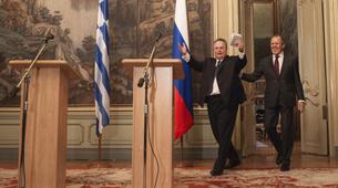 Lavrov: Atina isterse, ekonomik yardımda bulunabiliriz
