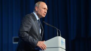 Putin: Rusya, İran’ın petrol üretim artışına hazır