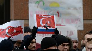 Rusya'da halk Türkiye'den özür bekliyor