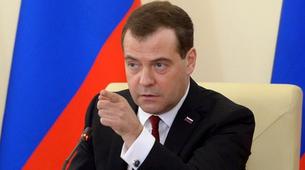 Medvedev: "Ambargoları kaldırmayacağız"