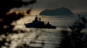 Uçak krizinin ardından Türk boğazlarında savaş gemisi hareketliliği yaşanıyor