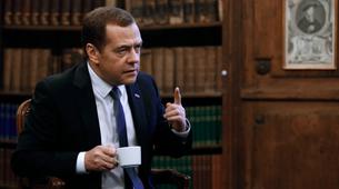 Medvedev: Eğer uçağımız Sovyet döneminde düşürülseydi…