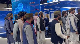 Taliban Heyeti St. Petersburg Ekonomik Forumu'na Katıldı