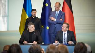 Ukrayna ve Almanya'dan 4 Milyar Euroluk Dev Savunma Anlaşması