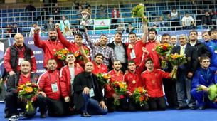 Türk güreş takımı Moskova'da şampiyon oldu