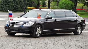 Putin'in özel makam aracı Mercedes Pullman da İstanbul'a geldi