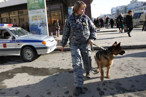 Moskova metrosunu 400 güvenlik köpeği koruyacak