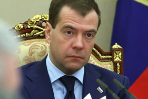 Medvedev'den rüşvet ve yolsuzluklara sert ceza talebi