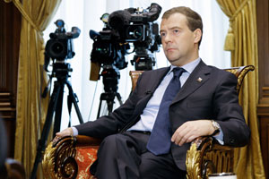 Medvedev: Ülkem için gerekli olursa yeniden başkanlığa aday olurum