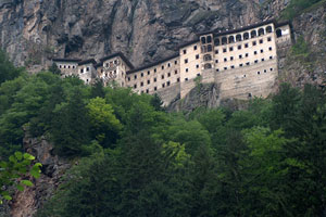 Sümela Manastırı, Rus ve Yunan’lı turistler için bir günlüğüne ibadete açılacak