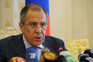 Lavrov: İran'a yaptırımlarda takas anlaşması dikkate alınıyor