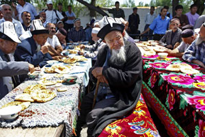 Kırgızistan'da hayat normale dönüyor