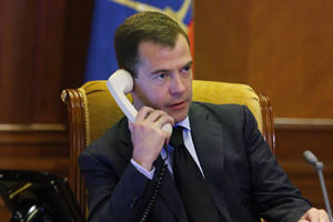 Medvedev, Gül'ü telefonla aradı; Türkiye'deki orman yangınları için yardım önerdi