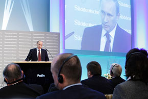 Putin'den ABD'ye: Para basarak tüm sorunları çözemezsiniz