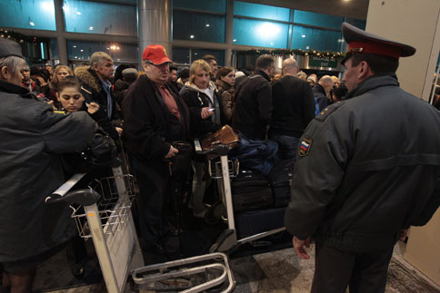 Domodedovo’da güvenlik önlemleri yetersizmiş!