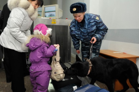 Moskova’da güvenlik alarmı; 20 bin polis seferber edildi