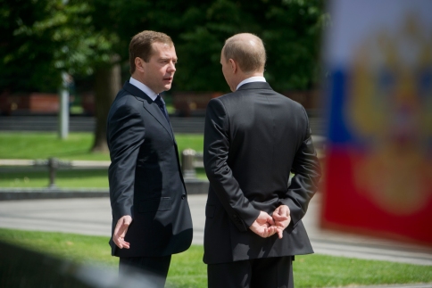 WikiLeaks: Medvedev 2012’de Putin’e karşı rekabet edemez; Putin’in 7 kat daha fazla adamı var