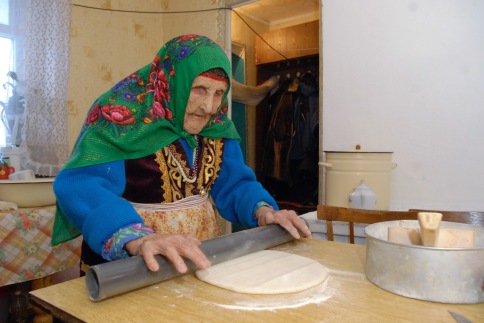 Rusya’nın en yaşlı ninesi yaşama veda etti