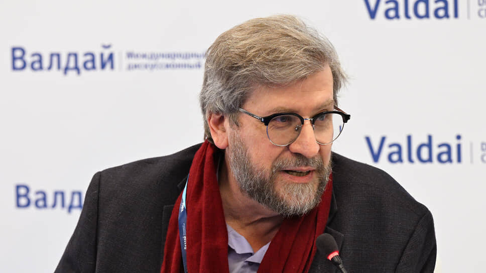Lukyanov: Yeni Dünya Düzeni mi?, Düzenleme mi?