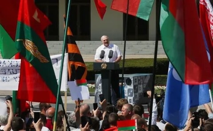 Belarus'ta sular durulmuyor; protestoculara Lukaşenko’dan göz dağı