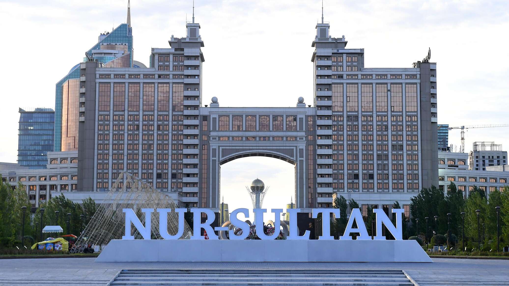 Kazakistan'da başkentin adı yeniden değişti