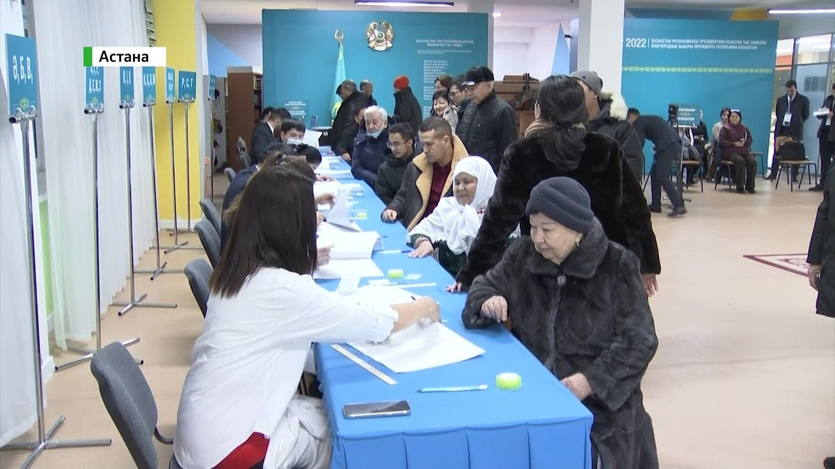 Kazakistan'da cumhurbaşkanlığı seçimleri yapılıyor