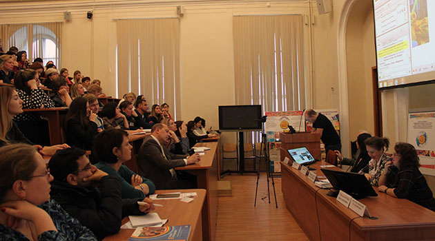 Moskova'da 'Türkçe konuşanlara Rusça öğretme yöntemleri' konulu forum düzenlendi