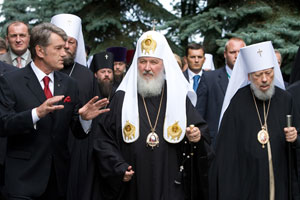 Patriark Kirill’den Holodomar anıtına sürpriz ziyaret