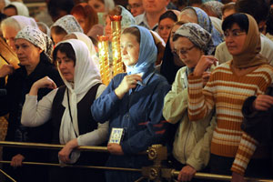 Abhaz kilisesi Gürcü kilisesinden ayrıldı, Rus patrikliği karşı çıktı