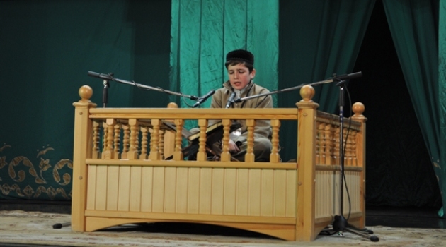 Rusya’da Kur’an okuma yarışmasını 12 yaşındaki Bilal kazandı 