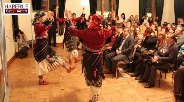 Rusya’da “Türkiye Festivali” düzenlendi, insanlar salona sığmadı