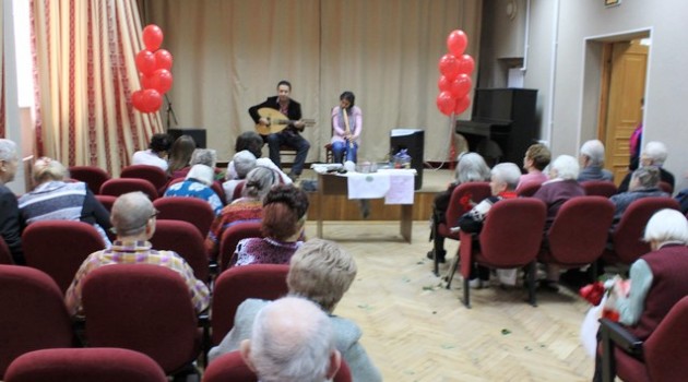 Rus-Türk Kültür Merkezi'nden yaşlılara konser