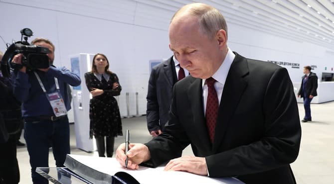 Putin, Rusya Ulusal Merkezi'nin kurulmasını emretti