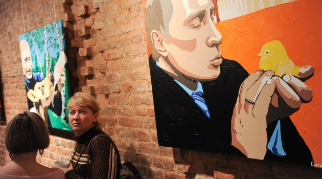 Putin “İyi bir insan” resim sergisinin başkahramanı oldu